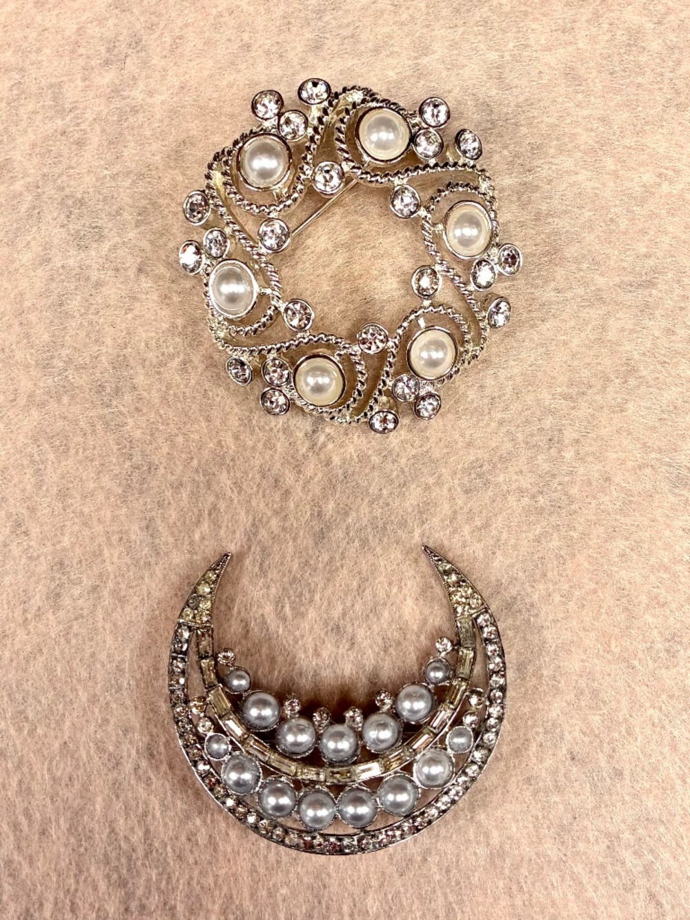 Vintage Brooch Pair